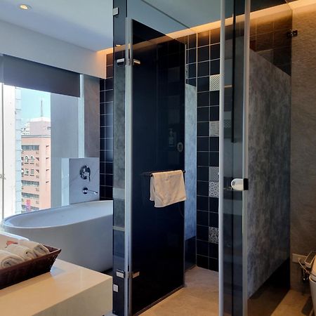 Check Inn Taichung Zhongshan Екстериор снимка